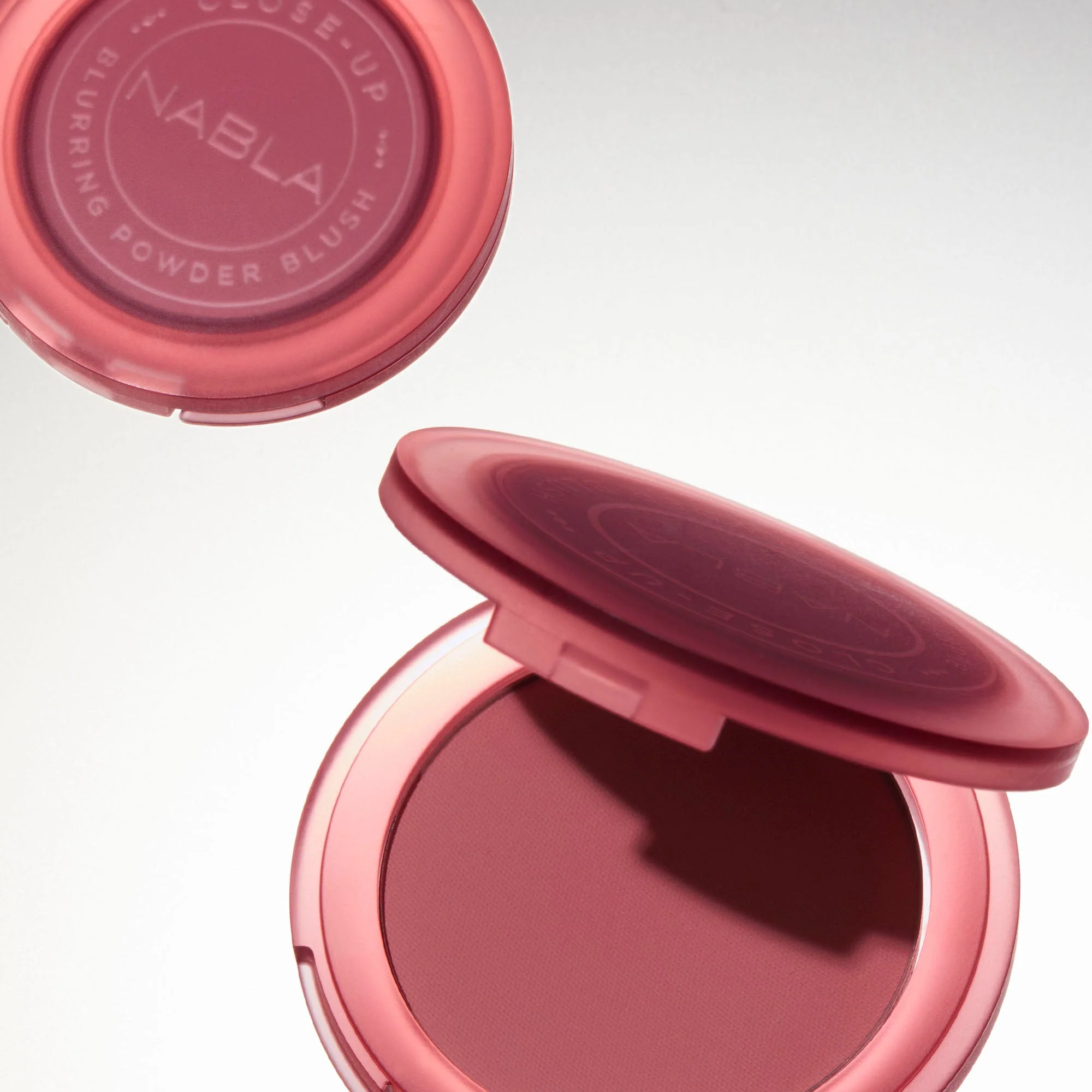 Close-Up Blurring Powder Blush - Image 18
