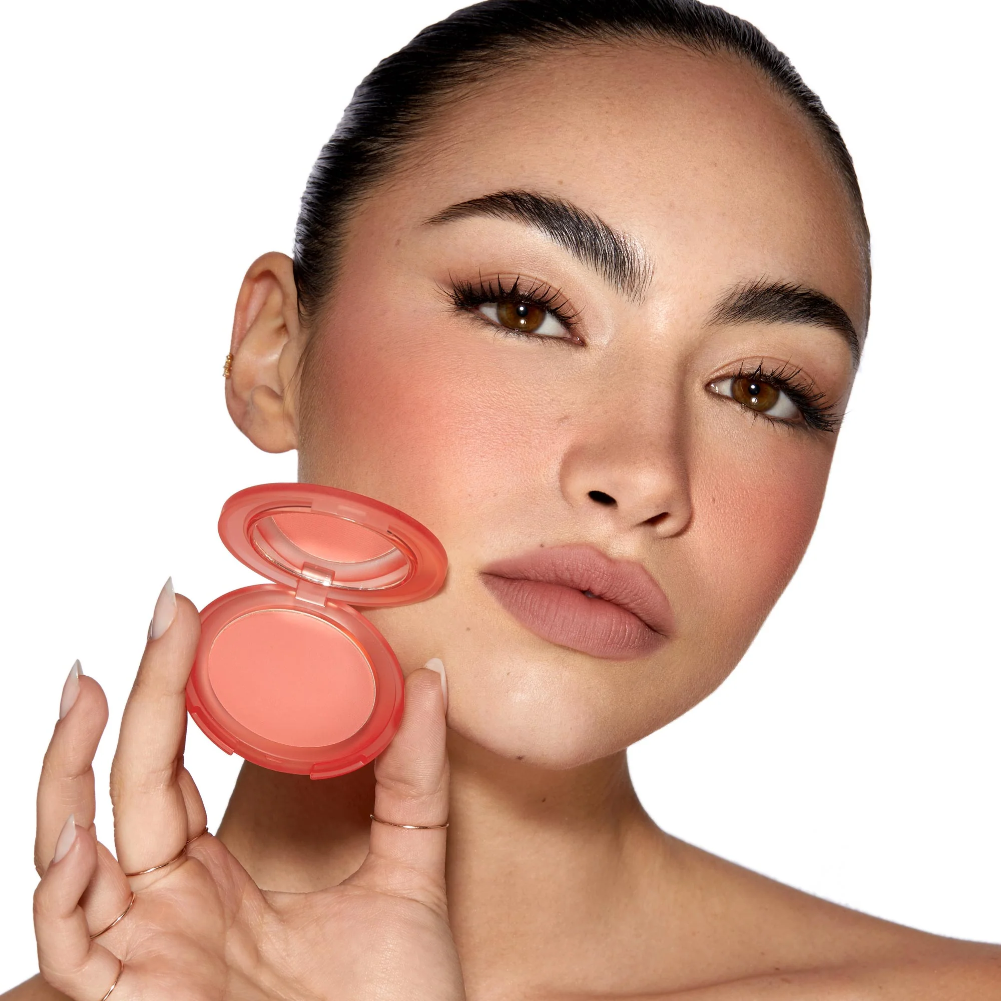 Close-Up Blurring Powder Blush - Image 7